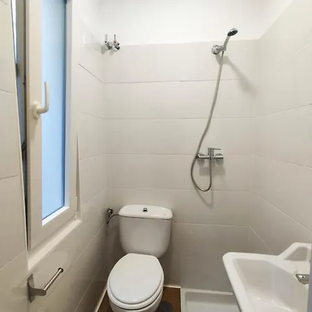 Πανσιόν Airinos De 3*