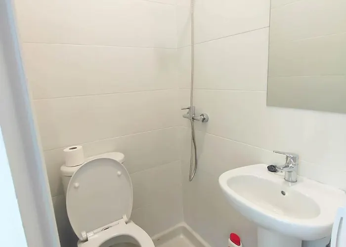 Airinos De Casa de hóspedes 3*