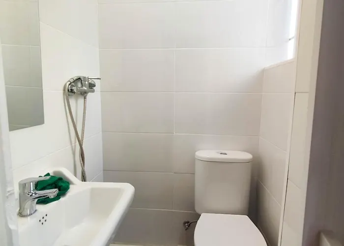 Airinos De Guest house